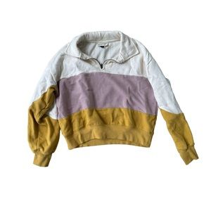 Universal thread like new quarter zip women’s sweatshirt color block size small